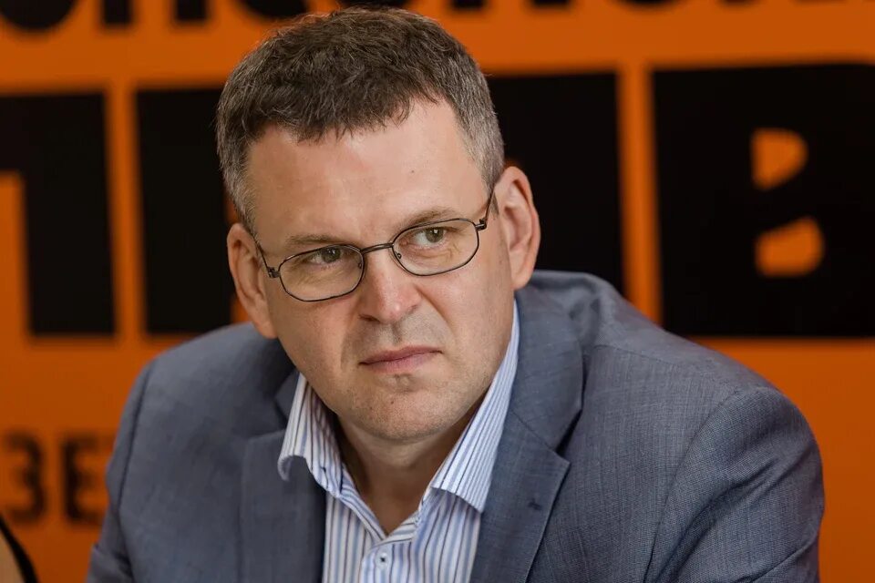 Заместитель главы екатеринбурга. Заместитель главы города по строительству. Заместитель главы города по строительству. Заместитель главы города по строительству. Заместитель главы города по строительству.