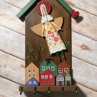 Деревянная ключница