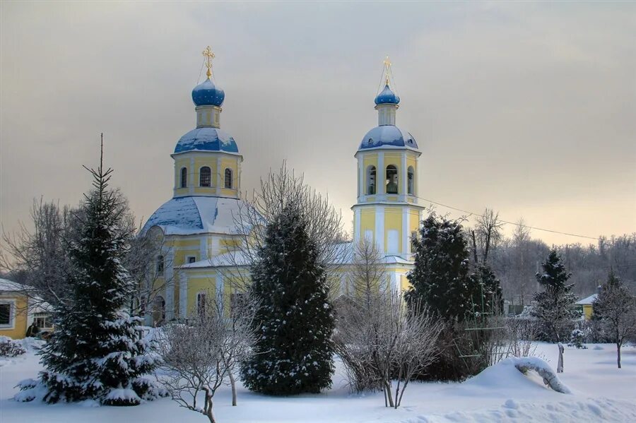 Церковь в ясенево петра. Церковь в ясенево петра