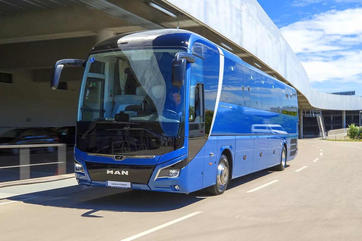 Туристический автобус man Lion's coach r07. Man Lion's coach r07 2020. Ман Лион автобус 2020. Man Lion’s coach l 8. Ман 2017 года