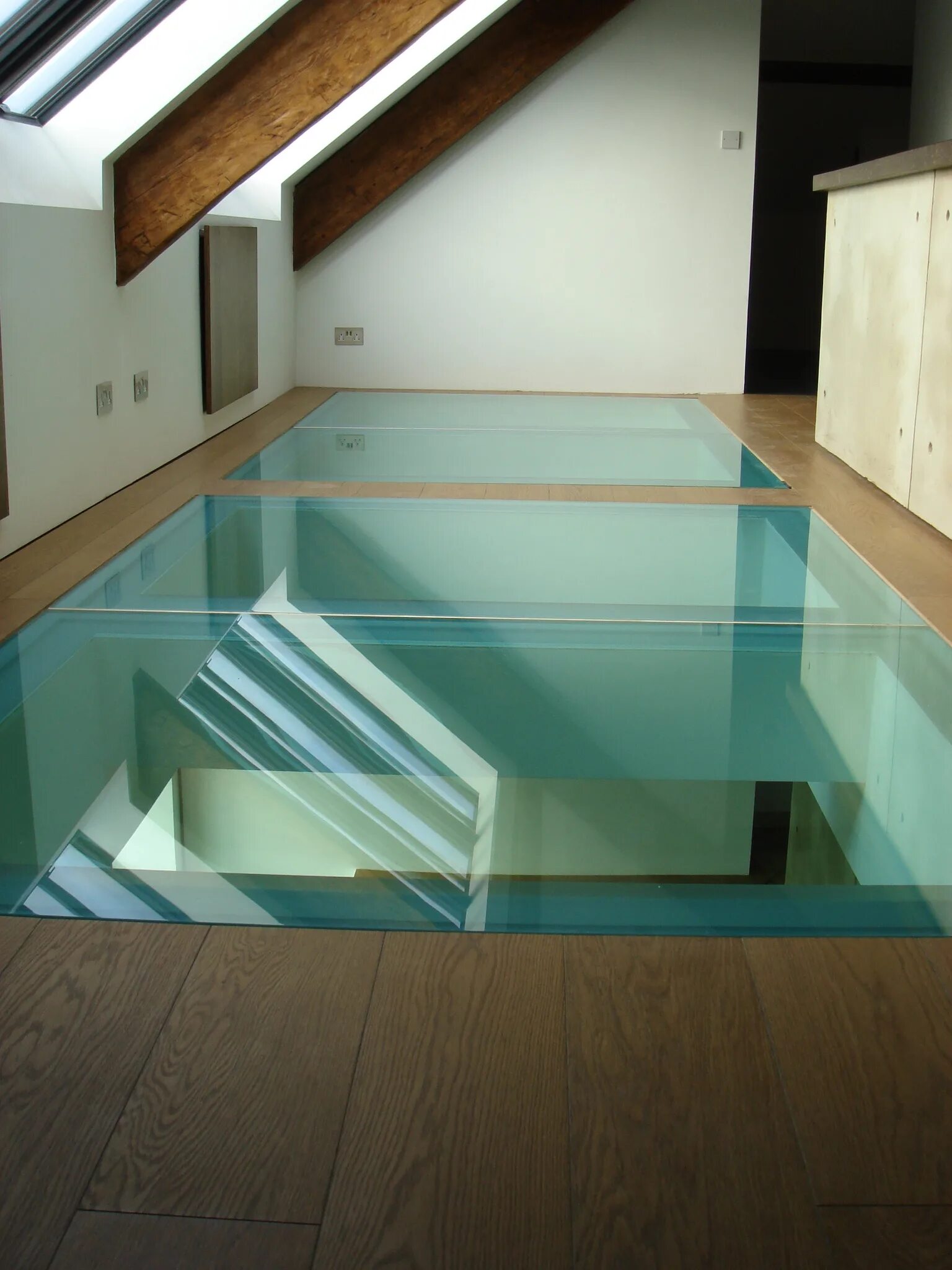 Стеклянный пол. Стеклянный пол. 2floor glass. 10. Стеклянные окна в пол.