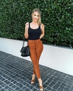 Emily Sears (emilysears) - Instagram Photos -36 GotCeleb.