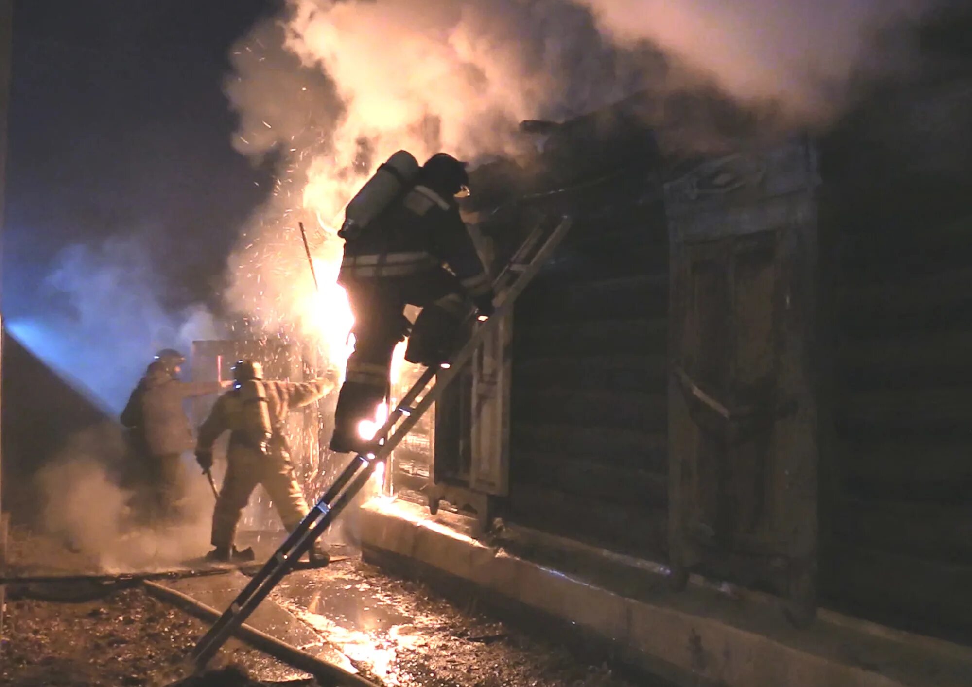 Пожар в озерах. Пожары в Забайкальском крае. Пожар в Хилокском районе. Пожар Чита заб край. Пожар в Линево.