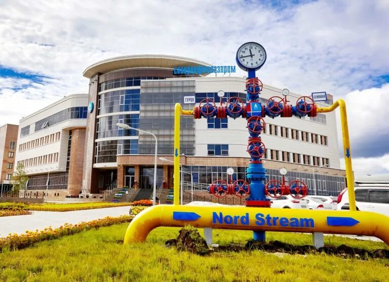 лобанова юлия анатольевна севернефтегазпром. севернефтегазпром фото. севернефтегазпром новый уренгой вакансии. офис севернефтегазпром. юшков юрий юрьевич севернефтегазпром.