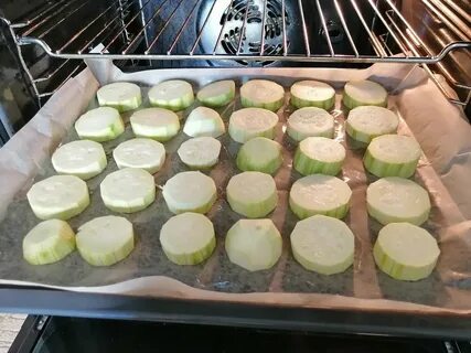 Колечки кабачков в духовке с сыром