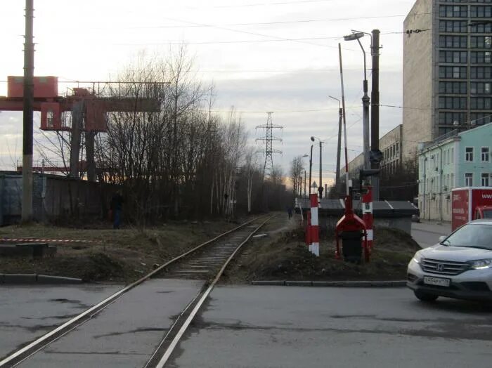 Ж/Д переезд ул. Михаловский. Проспект Энгельса Железнодорожный переезд завода. Железнодорожный переезд Гусев ул. Советская. ЖД переезд мост Пятихатки. Жд переезды общего пользования