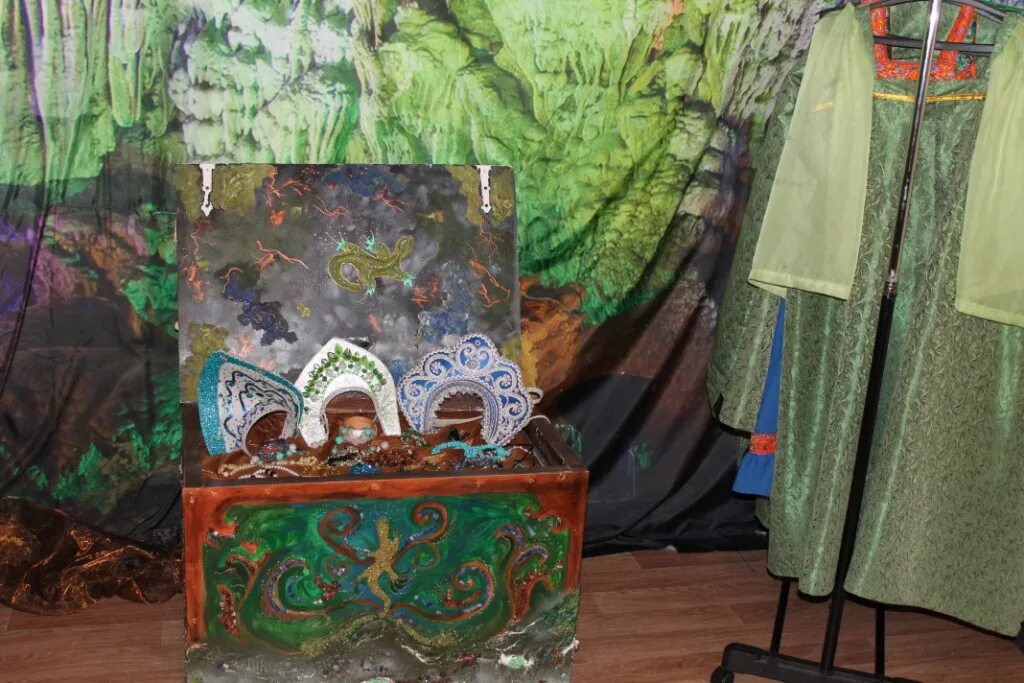 Заголовок по бажову