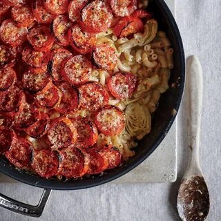 Жареное мясо с тестом на сковороде