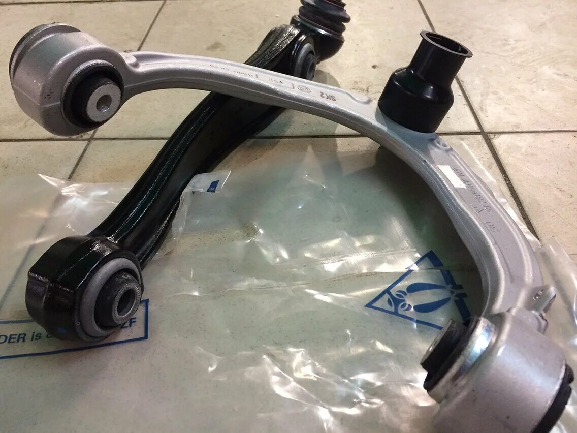 подвеска bmw x5 e70. поперечный рычаг бмв х5 е70. рычаг передней подвески бмв х5 е53. передние рычаги бмв х5. передние рычаги бмв х5.