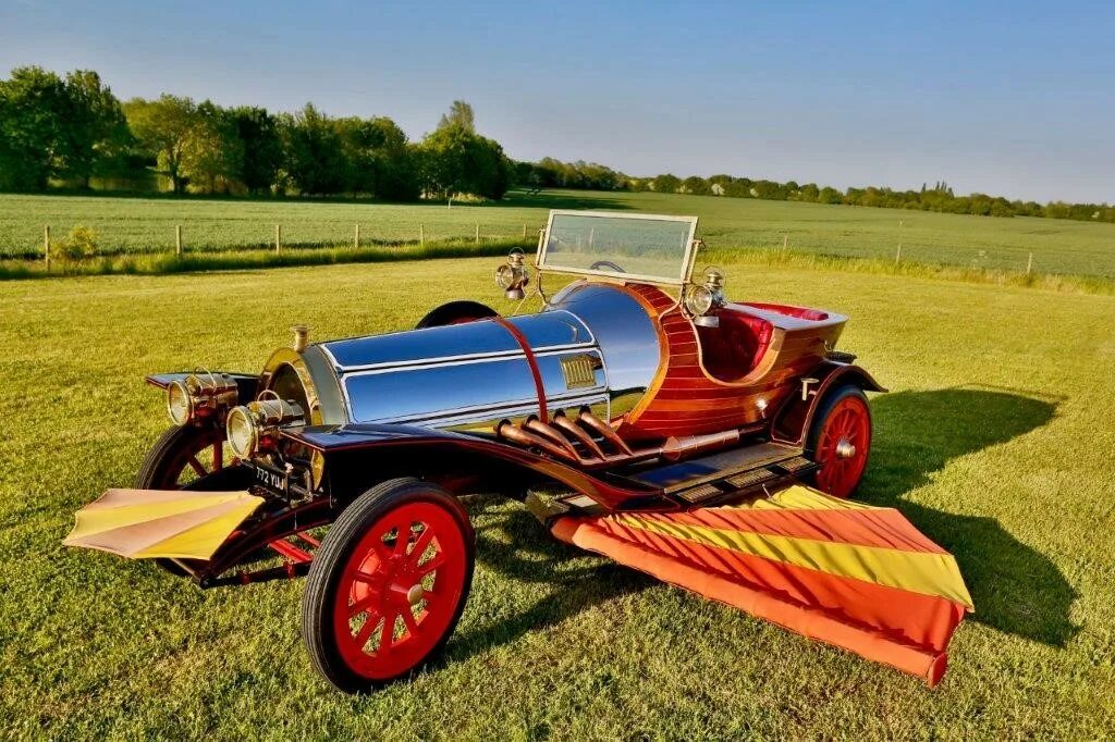 Chitty chitty bang bang. Chitty Chitty Bang Bang car. Chitty Chitty Bang Bang 1968. Queendom - Chitty Chitty Bang Bang. Chitty Bang Bang 1 в Brooklands.