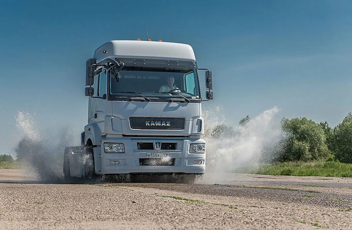 Камаз нету. Грузовик камаз 5490. камаз 5490 фура. новый камаз 5490. камаз 5490 фура дальнобойщики.