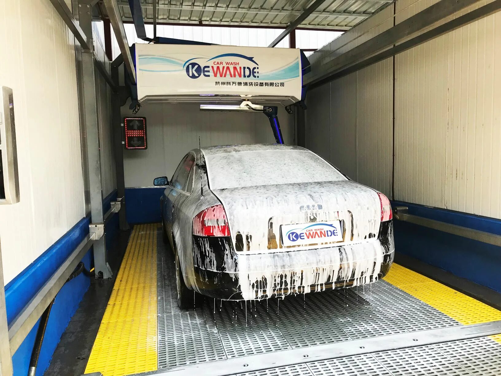 Автоматическая мойка роботизированная. Робот мойка Kewande. Robot car Wash Калининград Челнокова. Автоматическая автомойка. Роботизированная автомойка.