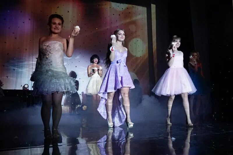 месяц финал года