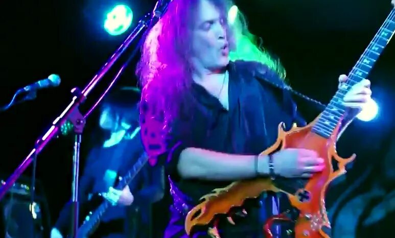 дайнеко и воробьев. воробьёв алексей и дайнеко. давай обнимемся в последний. последний раз. алексей воробьёв и виктория дайнеко в последний.