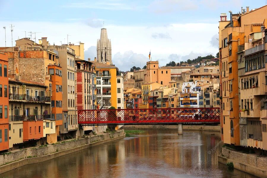 Жирона (херона) достопримечательности. Жирона испания. Жирона город в испании. Жирона город барселона. Жерона или жирона испания.