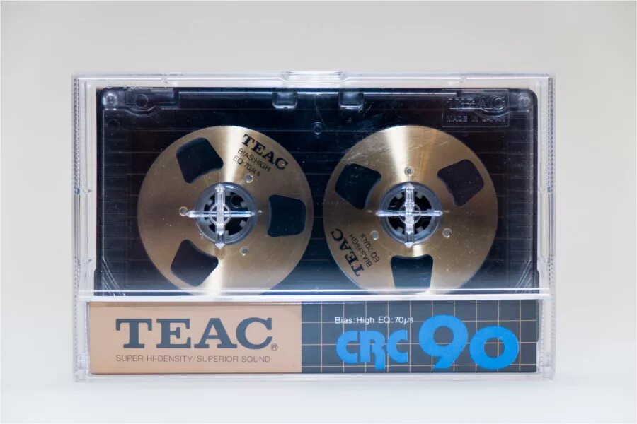Ел кассет. TDK 1982 Compact Cassette. Aiwa Compact audiocassette. Кассеты Akai. Кассета для магнитофона ТДК .сони.