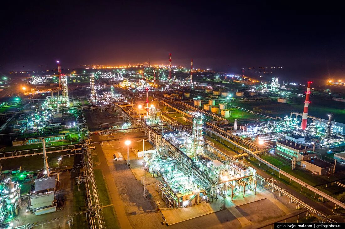Комбинаты уфа. Завод башнефть уфа. уфа нпз нефтеперерабатывающий завод. завод новойл в уфе. башнефть новойл уфа.