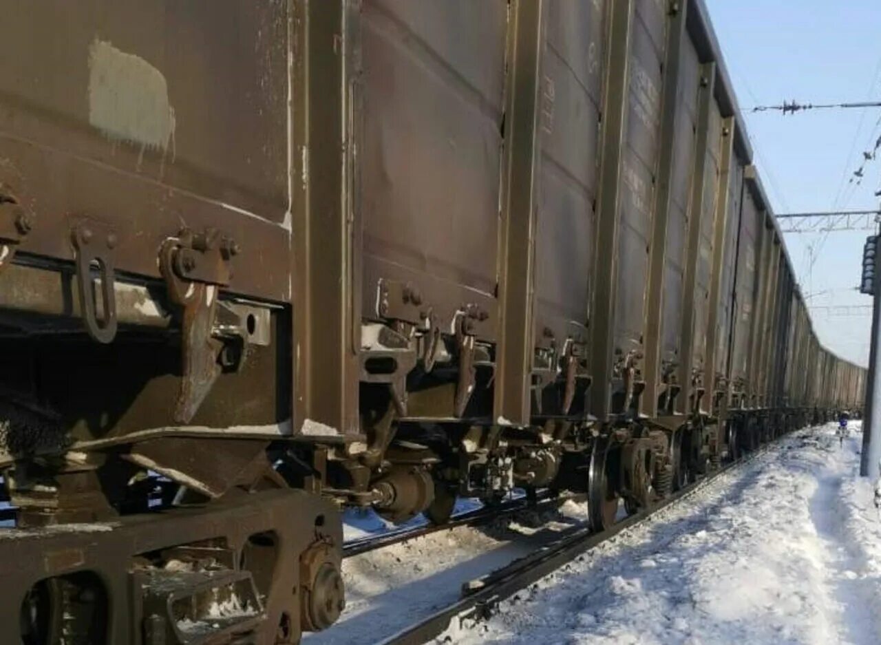 Задержка вагонов. Железнодорожный тупик необщего пользования. Вагоны с щебнем. Ао "балтийский балкерный терминал". Транзитные пассажирские поезда.