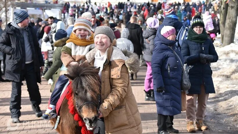 Масленица в Остафьево 2022. Чучело Масленицы в Москве. Экспозиция на Масленицу в музее. Масленица в остафьево 2024