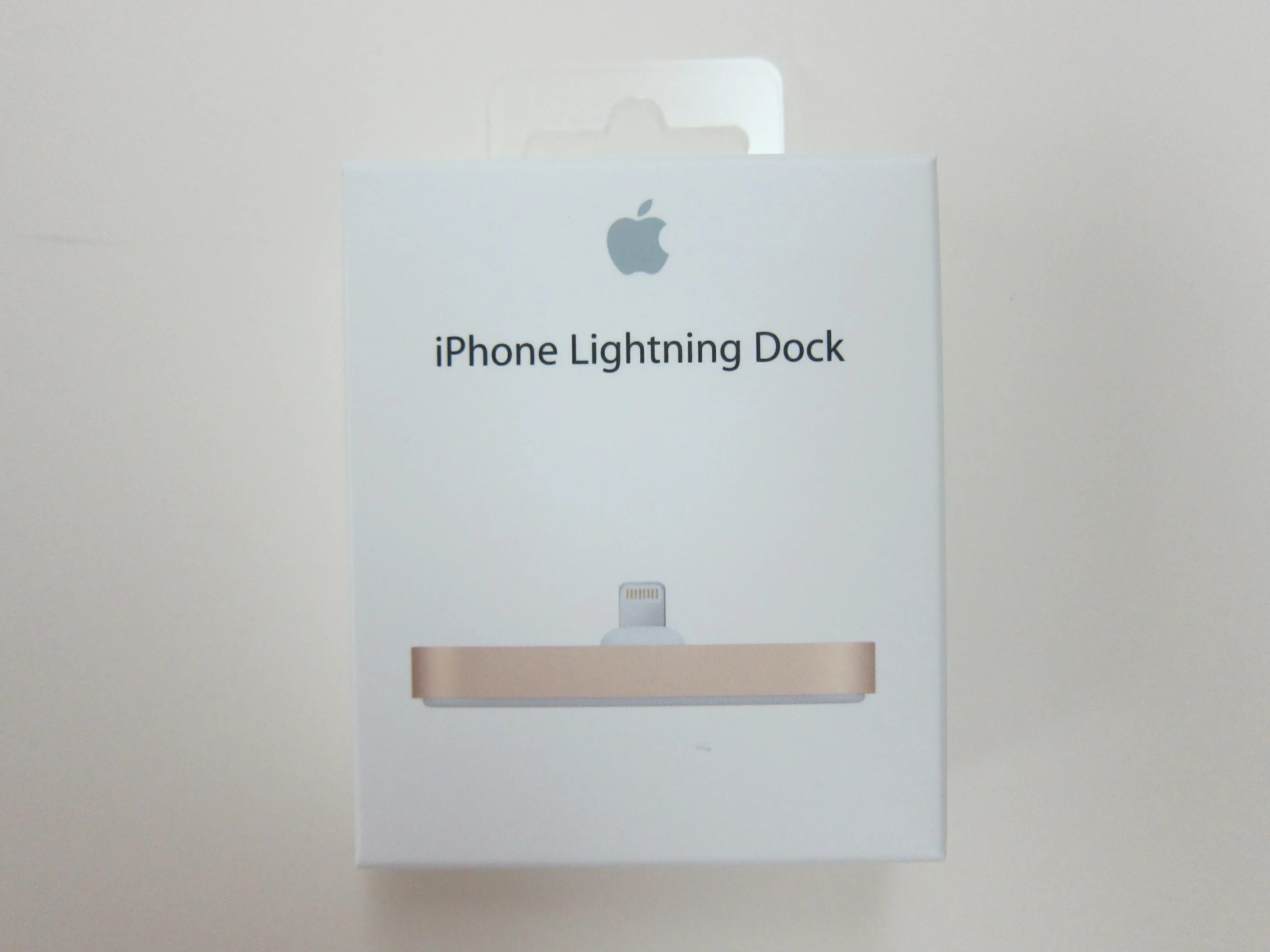 Apple iphone lightning. Apple iphone Dock. Iphone Lightning Dock. Док-станция Apple iphone Lightning Dock ml8j2zm/a (Silver). Лайтинг от айфона Европейский.