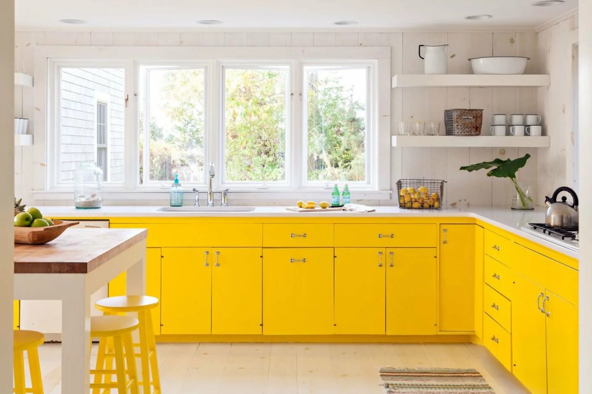 Желтая кухня икеа. Кухня в желтом цвете. Желтый цвет в интерьере кухни. Желтая кухня в интерьере.