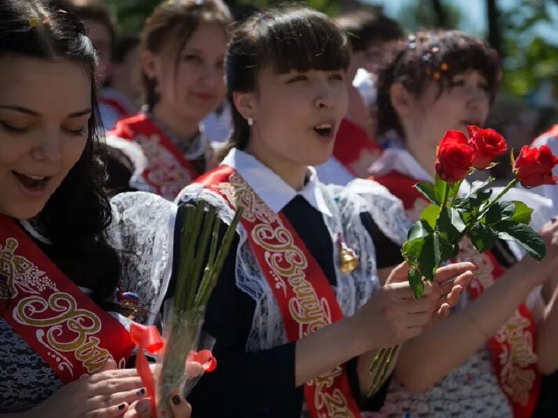 СОШ 24 город Чебоксары. Последний звонок в СОШ 6 Чебоксары. Последние звонки в Чувашии. 24 Школа город Чебоксары учителя. Школа 24 чебоксары