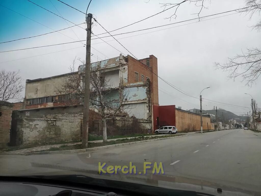 Керчь адрес адрес магазин. Доброцен керчь чкалова 157. доброцен керчь айвазовского. доброценкерчь промбаза. доброцен керчь промбаза.