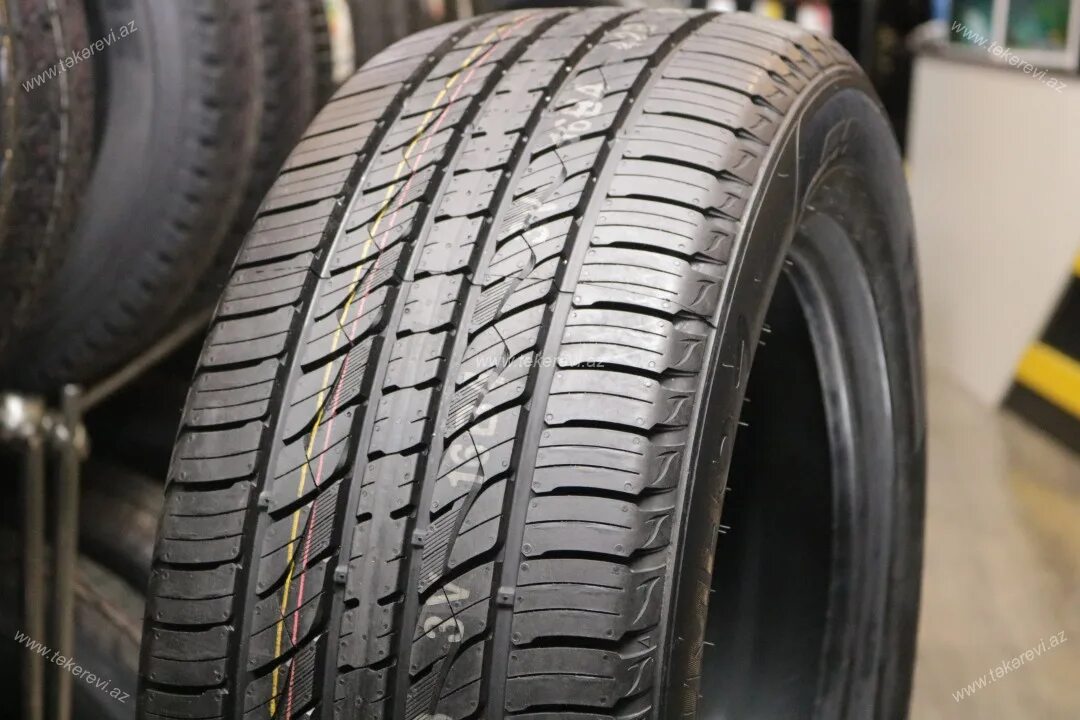 Kl33 225 60 r17. Кумхо kl33. Kumho (Кумхо) Crugen Premium kl33. 265/50 R19 Kumho kl33 110v. Kumho KL-33 255/60r18 108h.