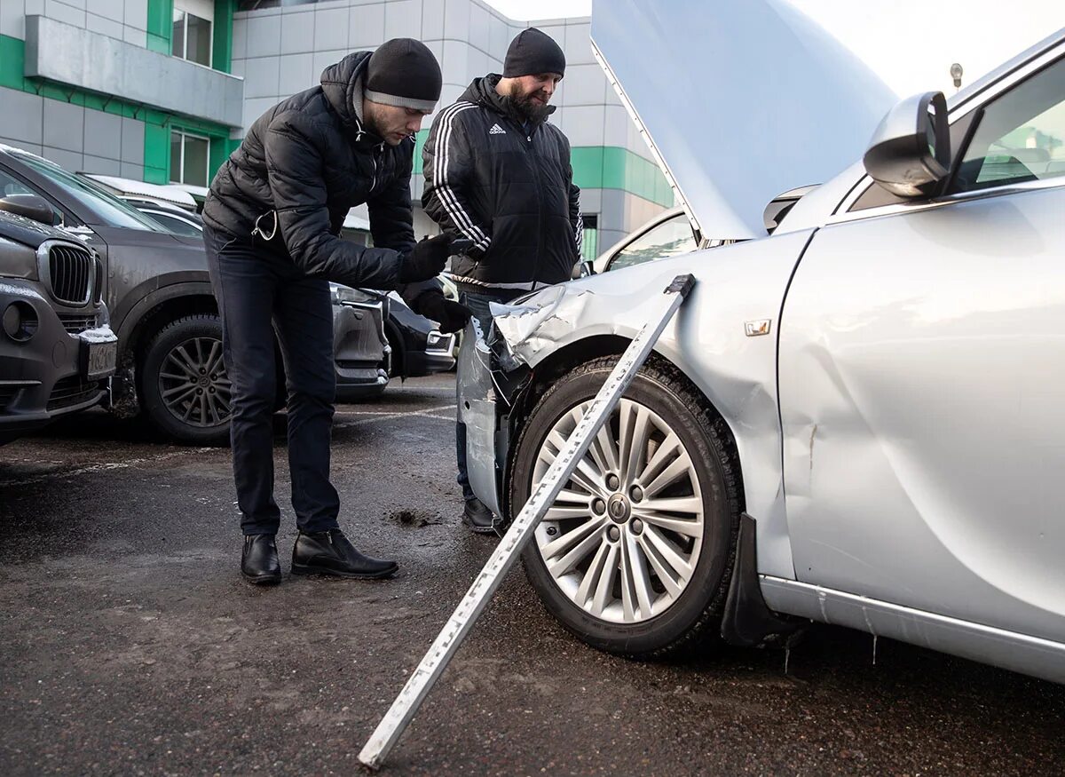 Осмотр тс после дтп. Дтп страховщик. оценщик автомобилей после дтп. дтп полис. автомобили центробанка.