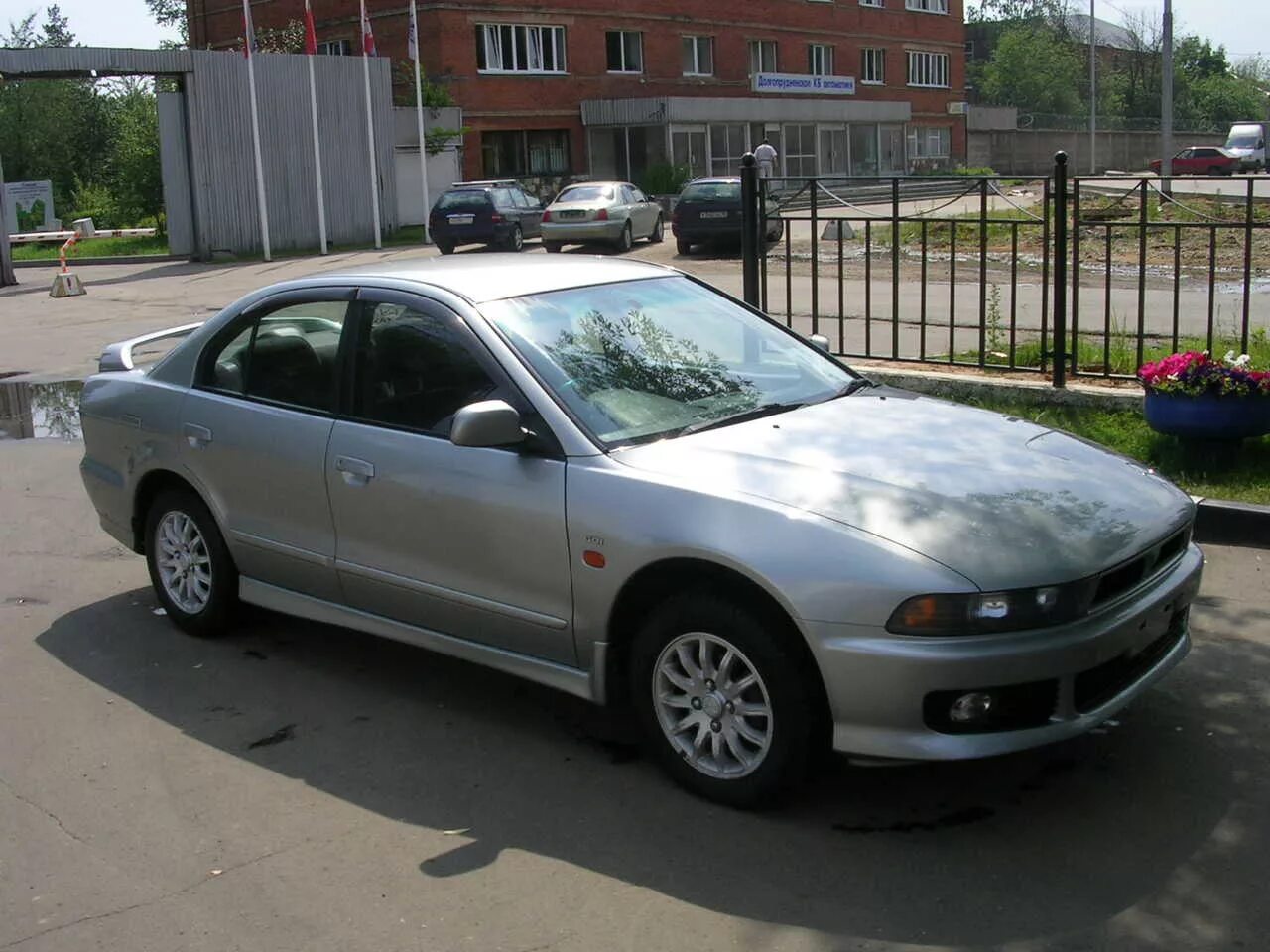 Митсубиси 2000 купить. Mitsubishi Galant 2000. Митсубиси Галант 2000 года. Мицубиши Галант 2000 год. Мицубиси Galant GDI 1999.