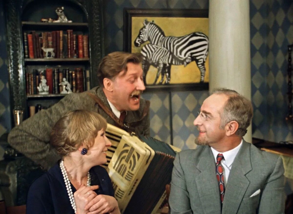 софья пилявская покровские ворота. догилева покровские ворота. в каком году снимались покровские ворота. инна ульянова "покровские ворота" (1982). покровские ворота фильм 1982.