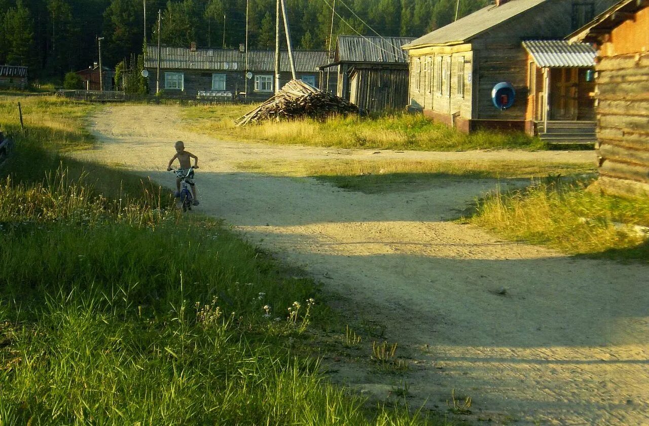 Погода кривые озера. Поселок кривые озера Пинежский р-н. Озеро Кривое Архангельская область. Кривые озера Пинежский район. Кривозеро Вытегорский район.