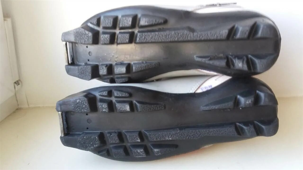 Лыжные ботинки nnn подошва. Лыжные крепления nnn и sns отличия. Ротофелла magnum nnn bc. Отличия лыжных ботинок. Крепление лыжных ботинок nnn и sns отличия.