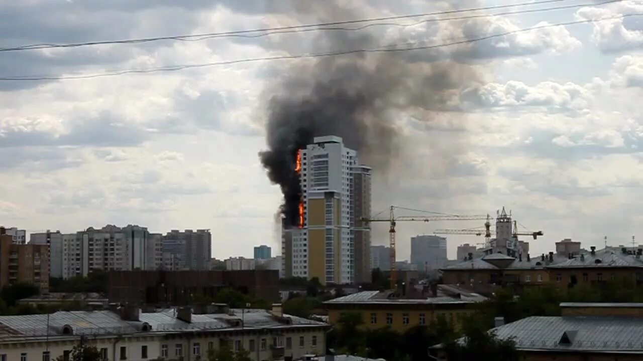 Ул бабушкина 10. Пожар на Ивана Бабушкина. ЖК огни Москвы Иваново. Ивана Бабушкина 10 пожар. Улица Ивана Бабушкина 10.