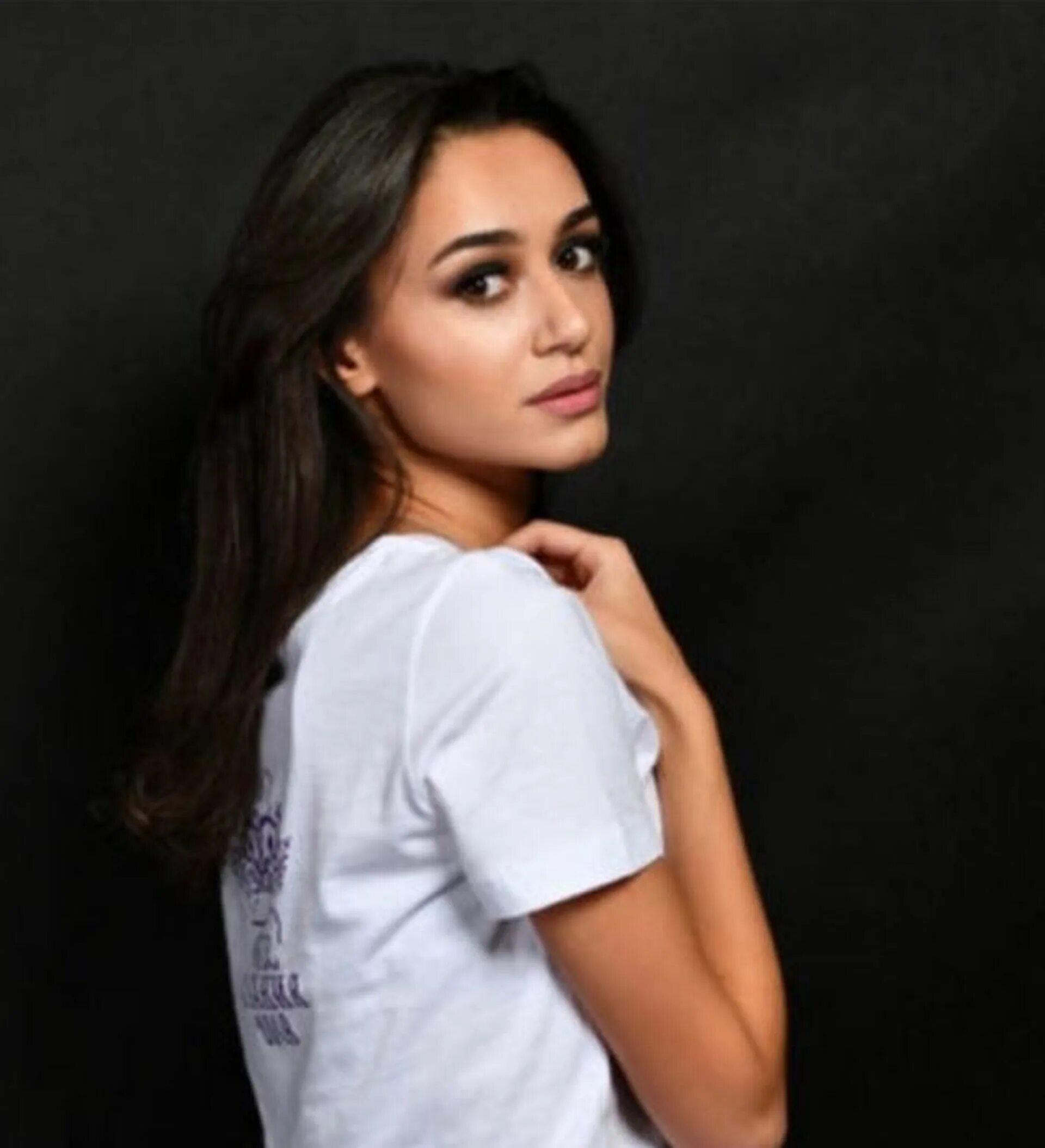 Осетинские девушки. Осетинка владикавказ. Девушки северной осетии. Осетинка владикавказ. Девушки северной осетии.