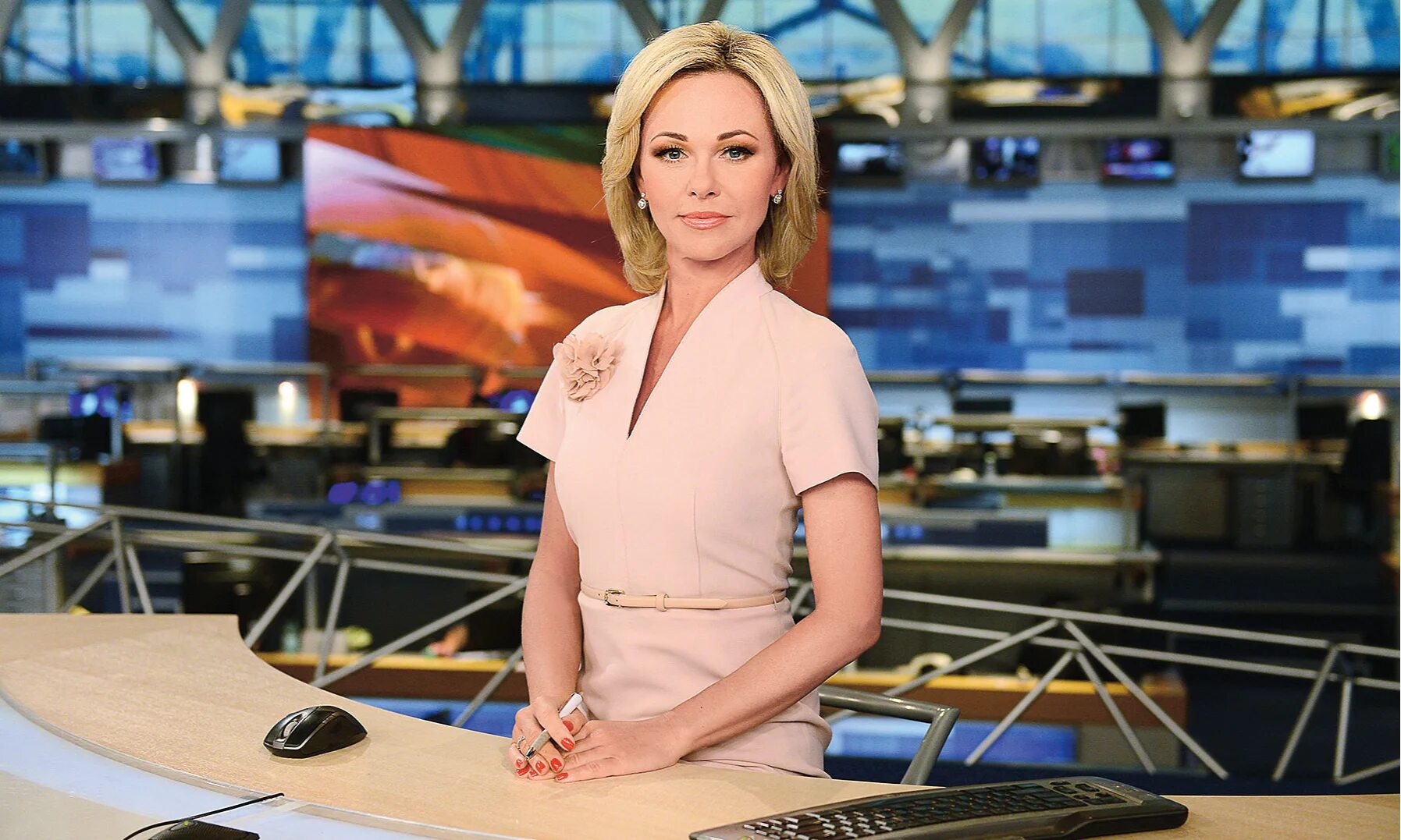 Ведущие первого канала новости