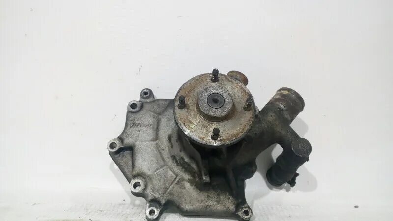 Water pump toyota camry. Масляный насос iveco 5841300 178. Помпа двигателя дизель. Помпа мицубиси паджеро 3 3. 5.