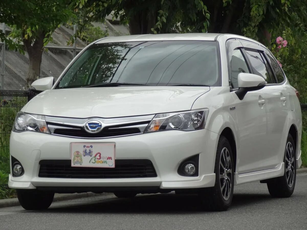 Тойота Королла Филдер гибрид. Тойота Corolla Fielder Hybrid. Toyota Corolla Fielder 2015 гибрид. Toyota Fielder 2023.