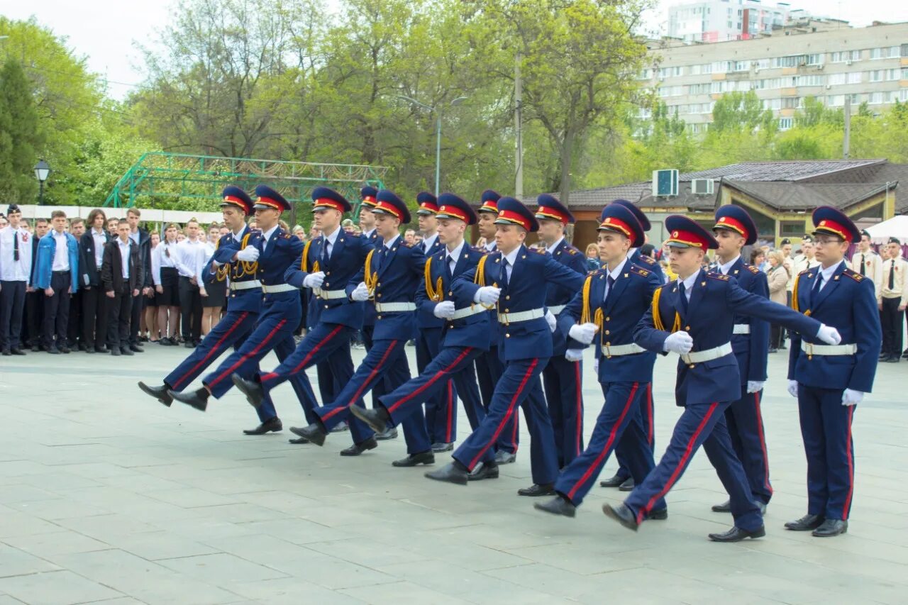 Кадетский корпус следственного комитета слипченко. Волгоградский кадетский корпус. Слипченко. Кадетский корпус следственного комитета волгоград. Кадеты волгоград.