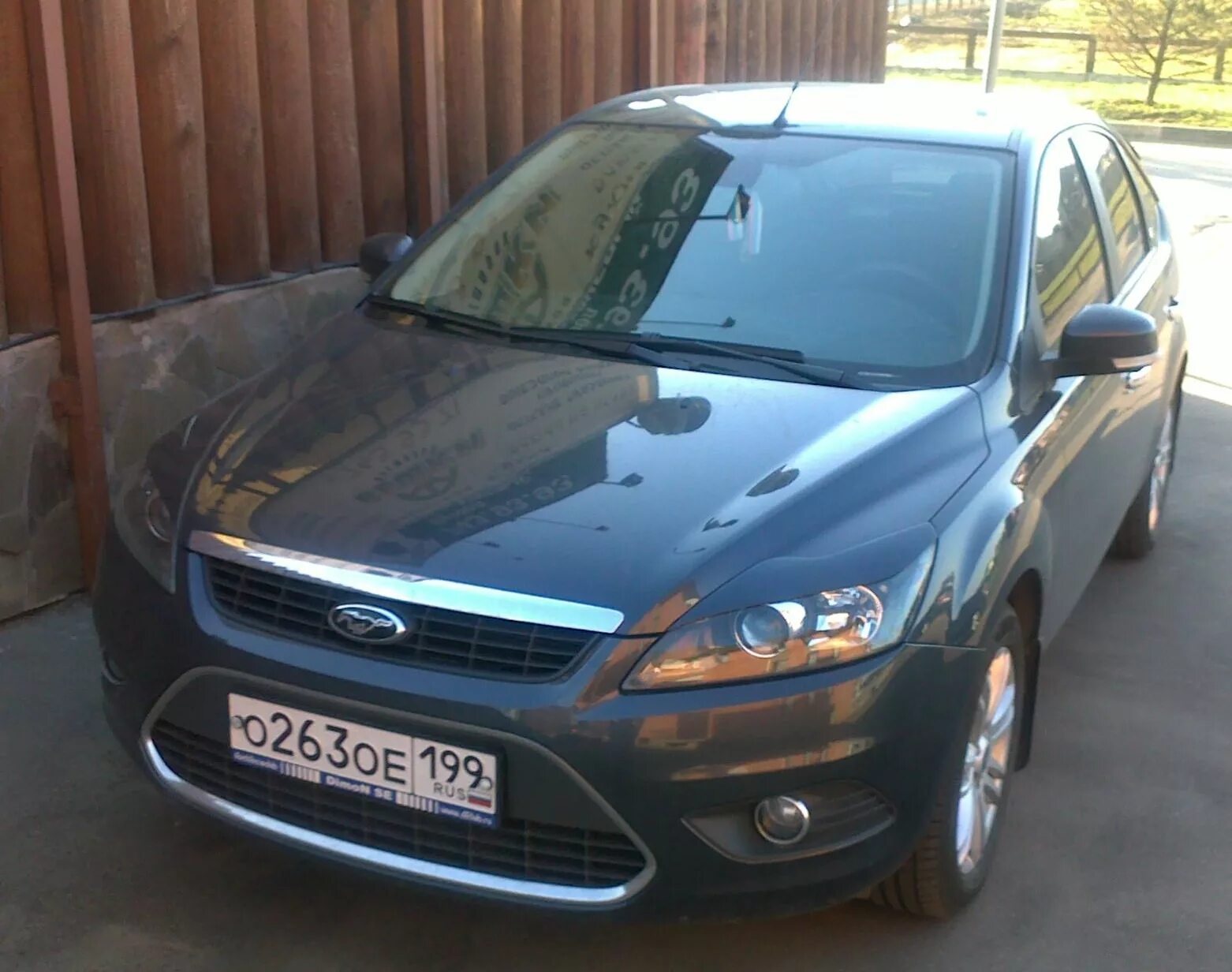 Реснички Ford Focus 2. Форд фокус 2 хэтчбек с ресничками. Ресницы Ford Focus 2. Реснички фокус 2 Рестайлинг. Купить форд фокус рестайлинг воронеж