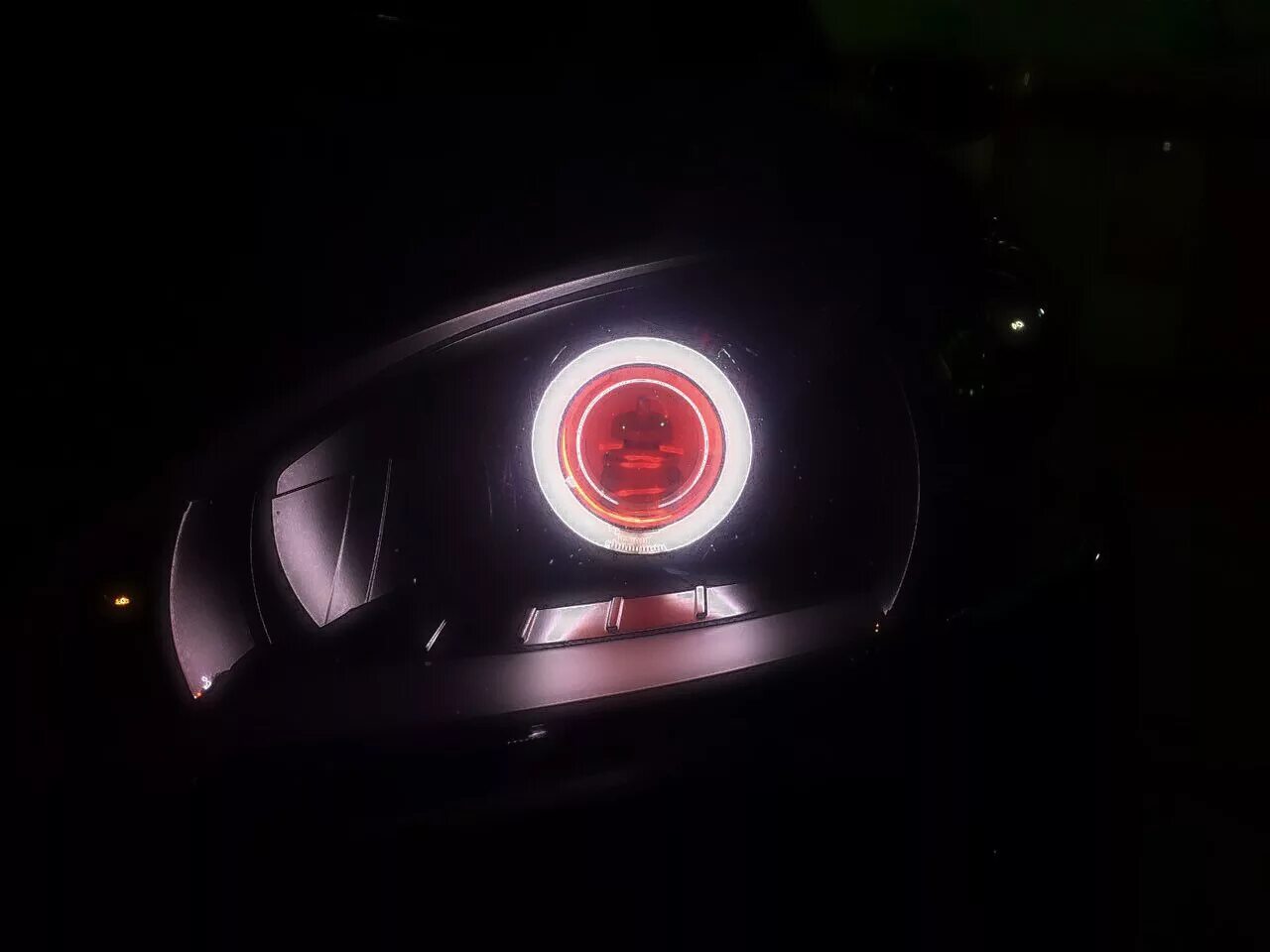 Zodvik. Дьявольские глазки на форд фокус 2. Devil eyes light. Devil eyes zodvik. Devil eyes 2.