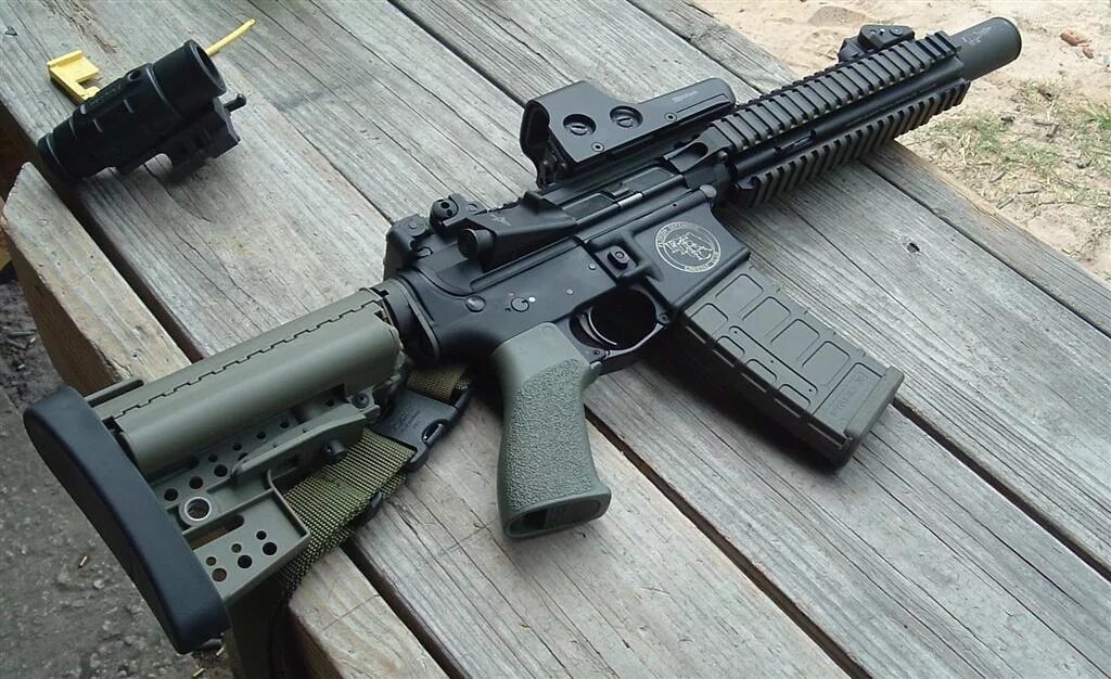 Пятнадцать м. Ar 15 12 Калибр. Автомат ar15 (m4). Ar 15 карабин. Colt ar-15 SBR.