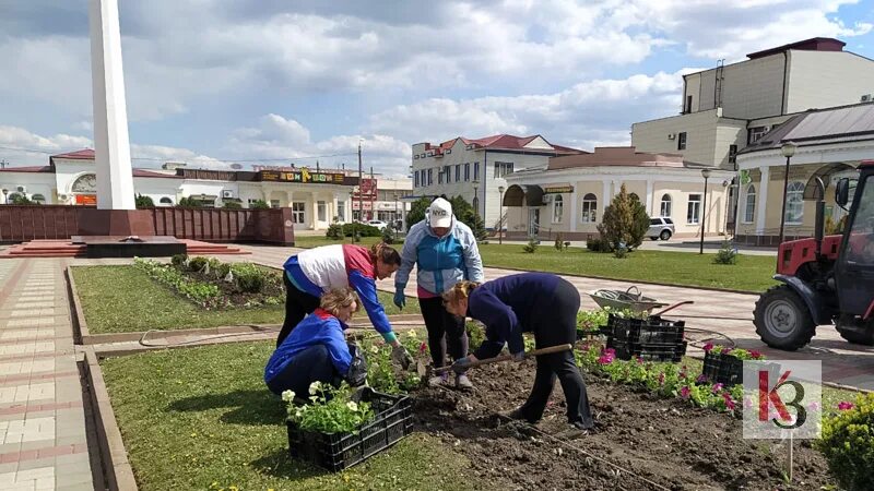 Победа каневская. Каневская парк 30-летия Победы. Парк Победы Каневская. Парк 30 летия Победы в Каневской. Новый парк в Каневской.