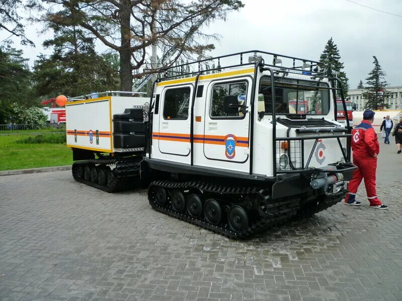 Лесопожарный вездеход 34039. Газ 71 пожарный. Вездеход пожарный лесной впл-149а. Гусеничный снегоболотоход газ 34039. Омсктрансмаш пожарная машина.
