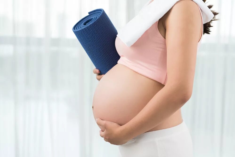 Беременность и спорт. Беременные спорт. Фитнес для беременных.