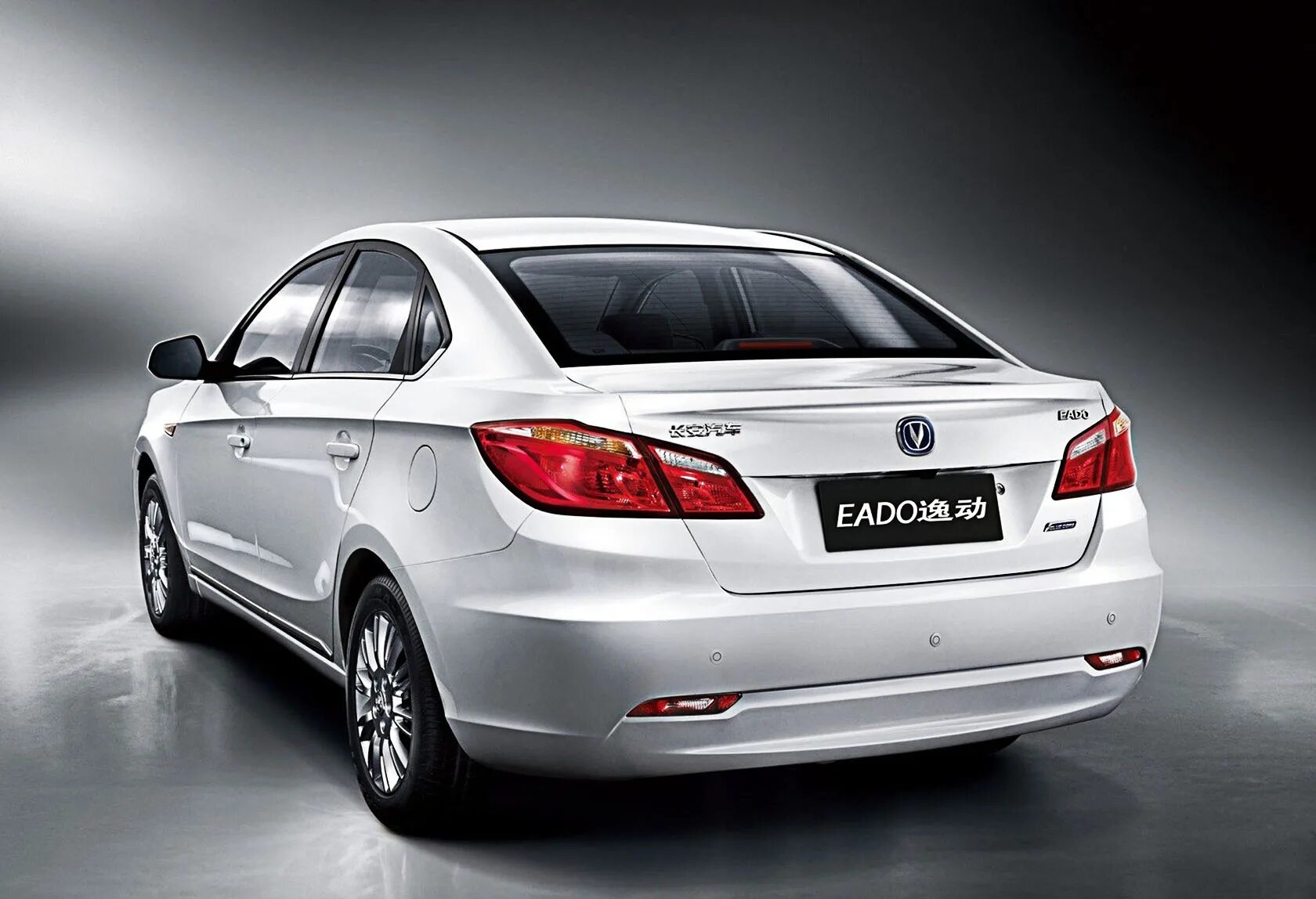 Серая китайская машина. Changan Eado. Changan Eado седан. Changan Eado 2013. Changan Eado 2021.