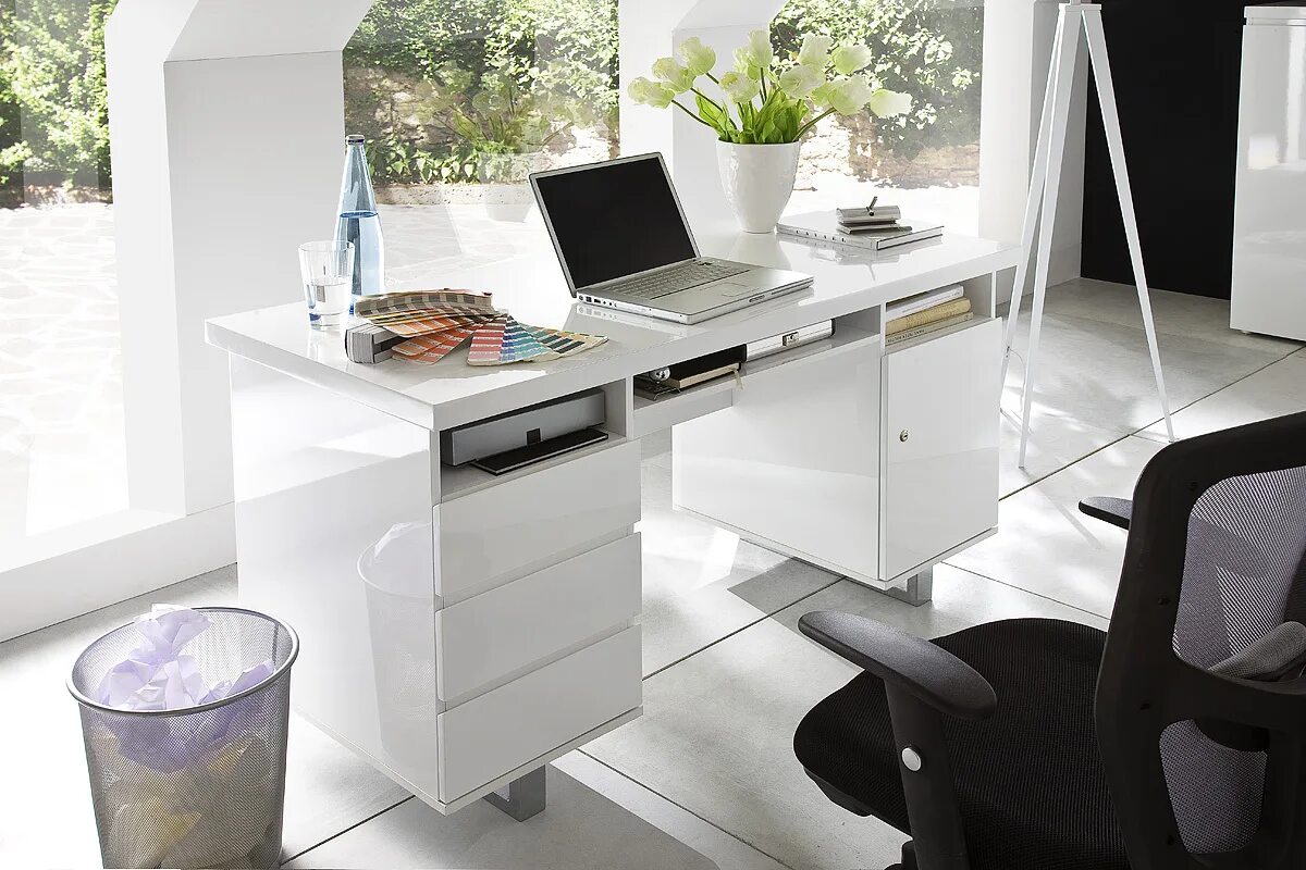 Письменный стол Симпл Вайт. Письменный стол Нэсс. Письменный стол Нэсс White. Современный письменный столик. Стильные письменные