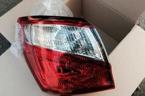 Купить фонарь кашкай. Задний левый фонарь Nissan Qashqai j10. Nissan 26554-br00a. Фонарь Ниссан Кашкай j10. Задний фонарь Nissan Qashqai j10.