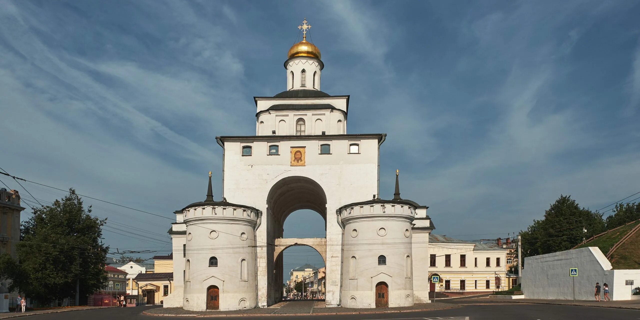 Памятник золотые ворота в каком городе. Золотые ворота во Владимире 1158-1164. Золотые ворота Андрея Боголюбского во Владимире 1164.