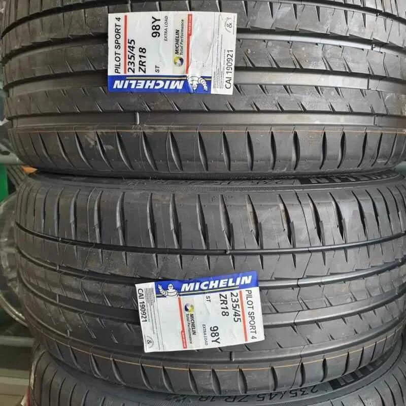 Michelin Pilot Sport 4 235/45 r18. 235/45 R18 Michelin. Michelin Pilot Sport 235/45 r18. 235/45r18 Michelin Pilot Sport 4 98y. 235 45 r18 pilot sport